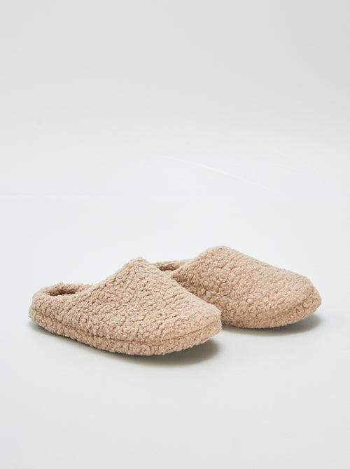 Pantufas tipo chinelas em sherpa - Kiabi