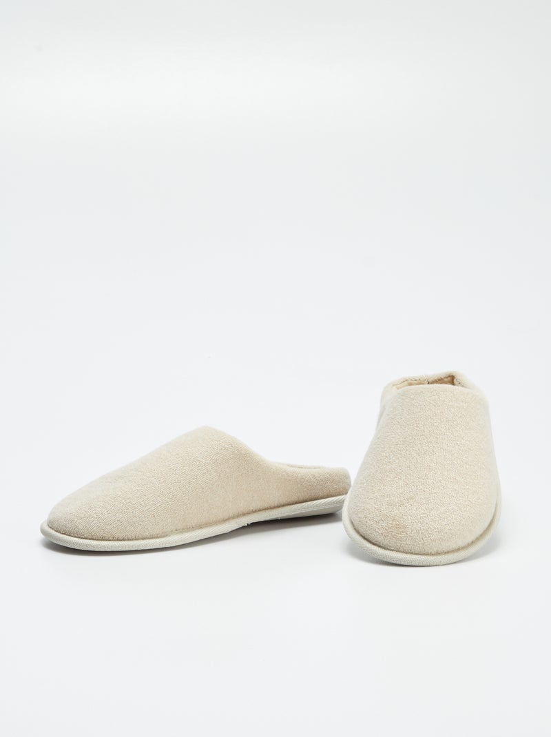 Pantufas tipo chinelas lisas BEGE - Kiabi