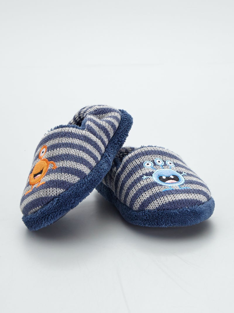 Pantufas tipo sabrinas às riscas com 'monstro' Azul - Kiabi