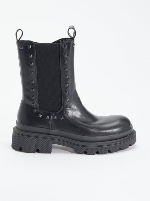 Par de botas de salto com tachas decorativas - Kiabi