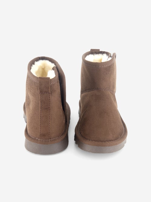 Par de botas forradas em camurça sintética - Kiabi Par de botas forradas em camurça sintética - Kiabi