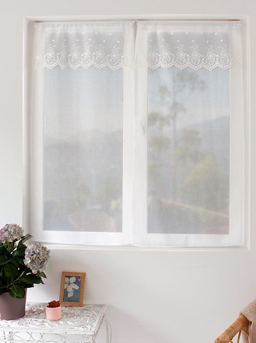 Par de cortinas pequenas com folho bordado na parte superior - Kiabi