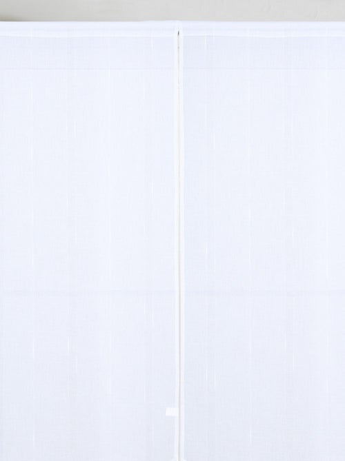 Par de cortinas pequenas com riscas verticais brilhantes - Kiabi Par de cortinas pequenas com riscas verticais brilhantes - Kiabi