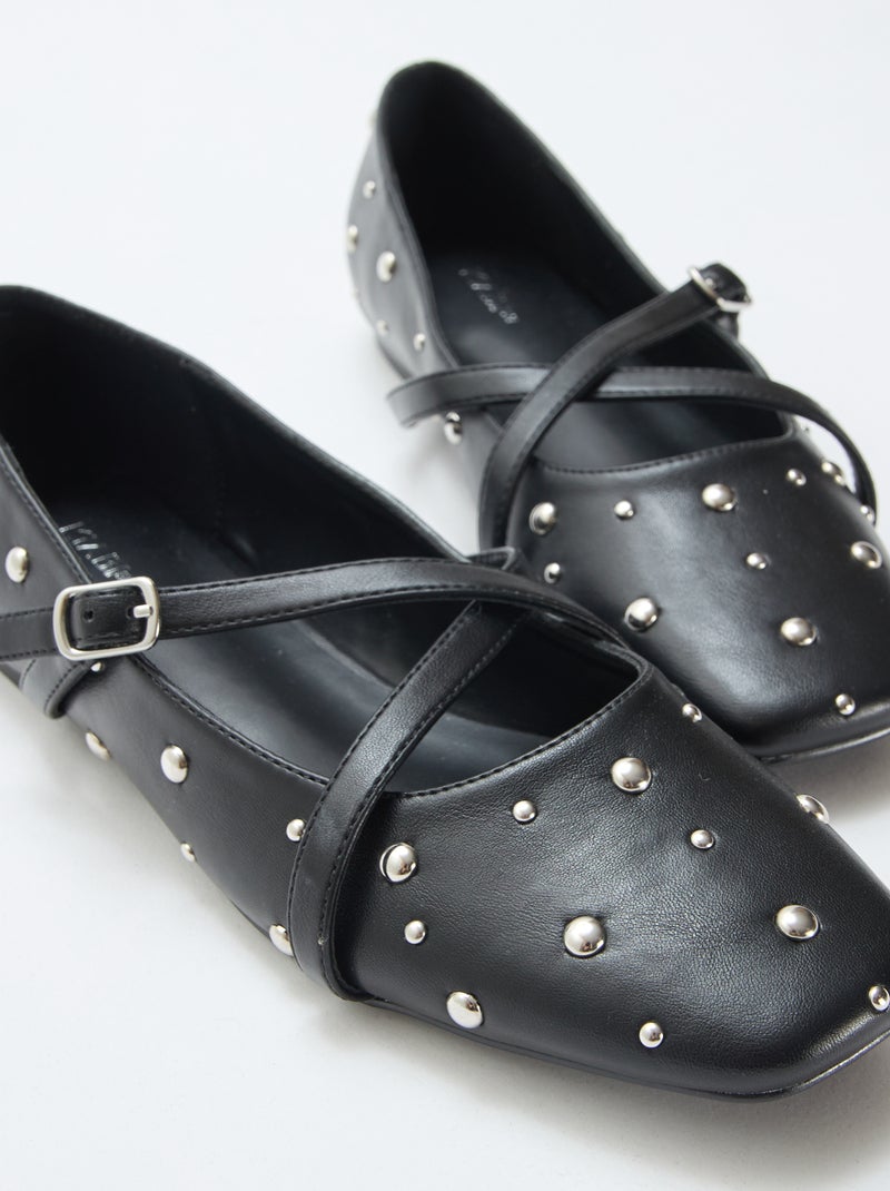 Par de escarpins em verniz com tachas prateadas Preto - Kiabi