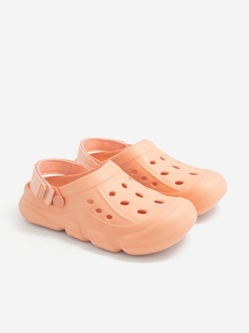 Par de mules fechadas para a praia - Kiabi