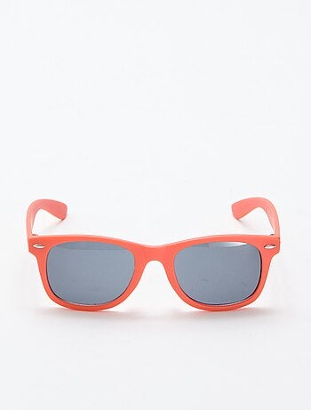 Par de óculos de sol clássicos lisos