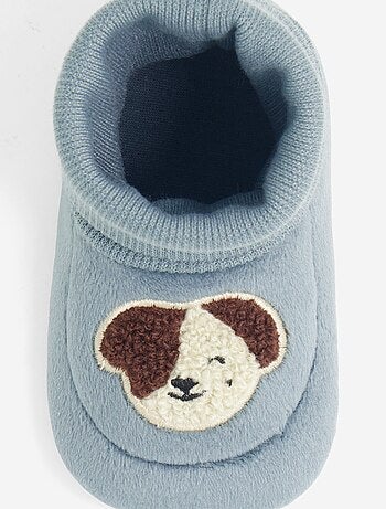 Par de pantufas com meia alta