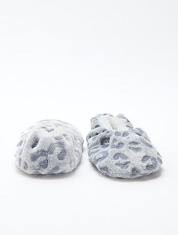 Par de pantufas forradas fantasia