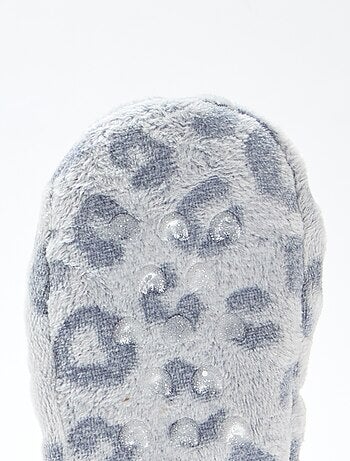 Par de pantufas forradas fantasia