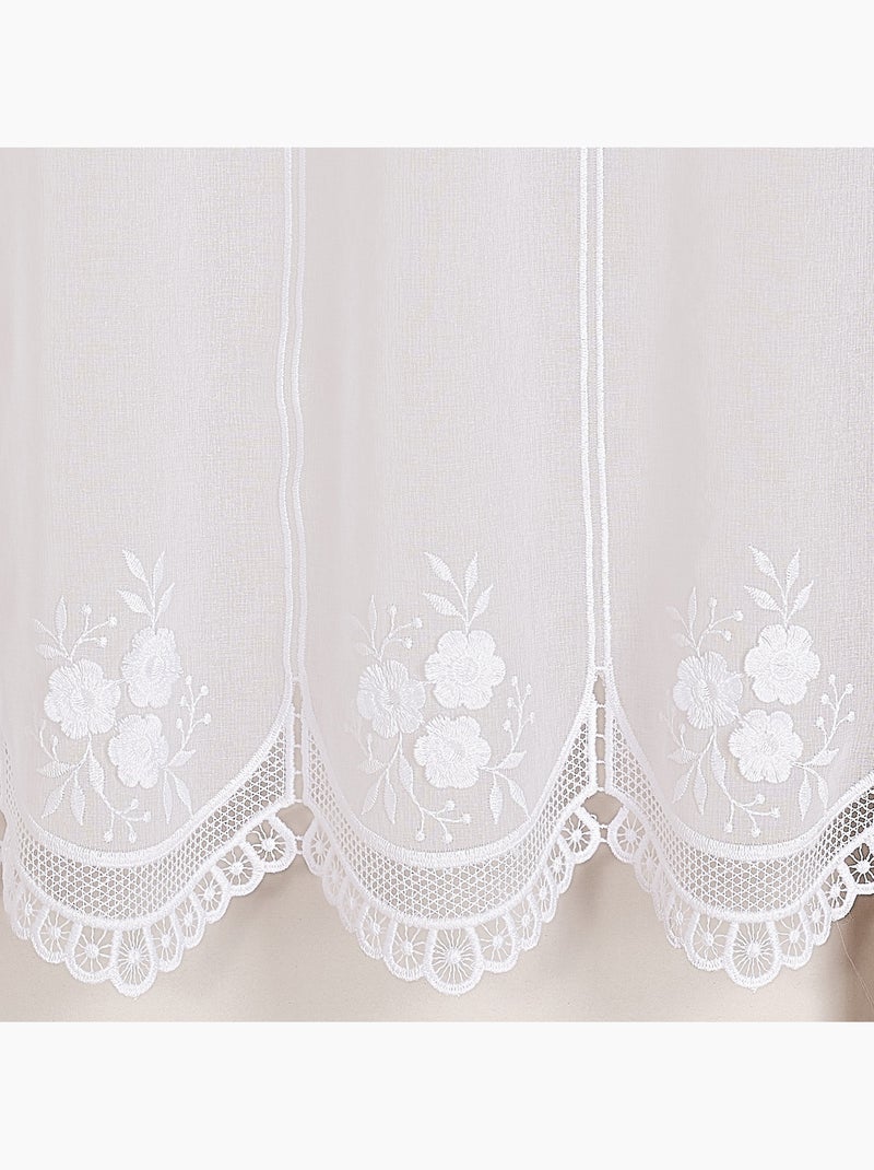 Para-brisas bordado com motivos florais e acabamento em macramé Branco - Kiabi