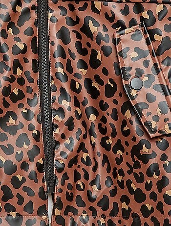 Parka com capuz em borracha