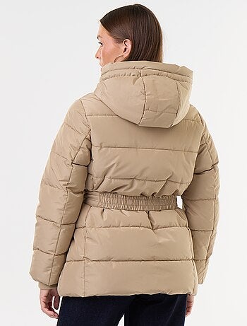 Parka com capuz forrada a pelo sintético