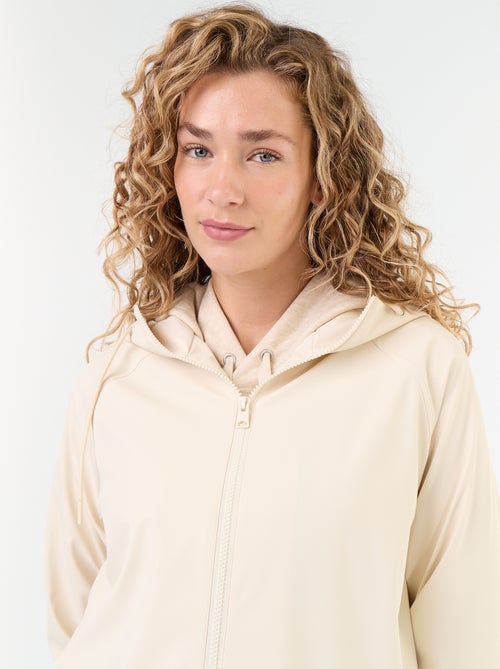 Parka com capuz repelente de água - Kiabi Parka com capuz repelente de água - Kiabi