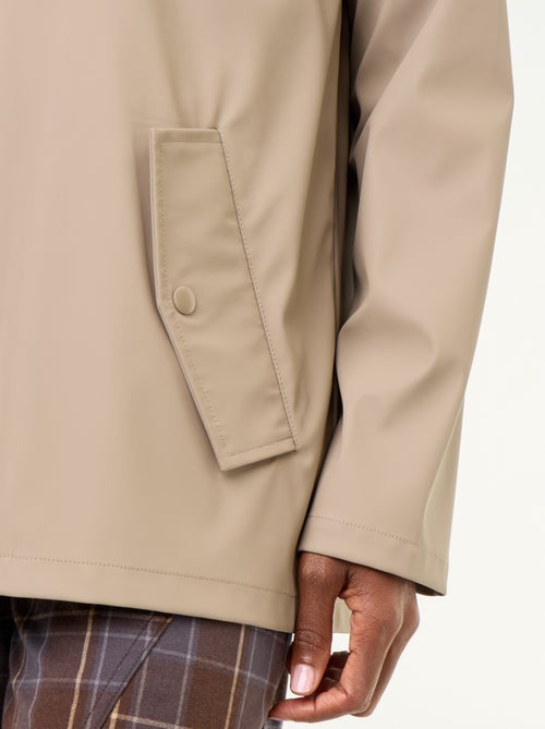 Parka com capuz repelente de água - Kiabi Parka com capuz repelente de água - Kiabi