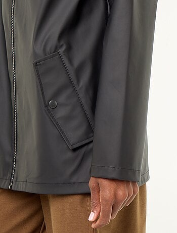 Parka com capuz repelente de água