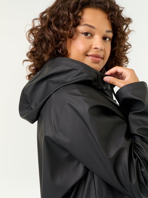 Parka com capuz repelente de água - Kiabi Parka com capuz repelente de água - Kiabi
