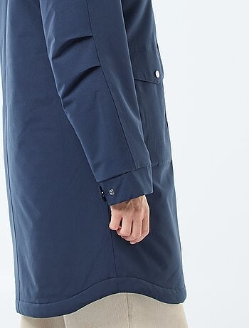 Parka comprida com capuz e forro efeito ovelha