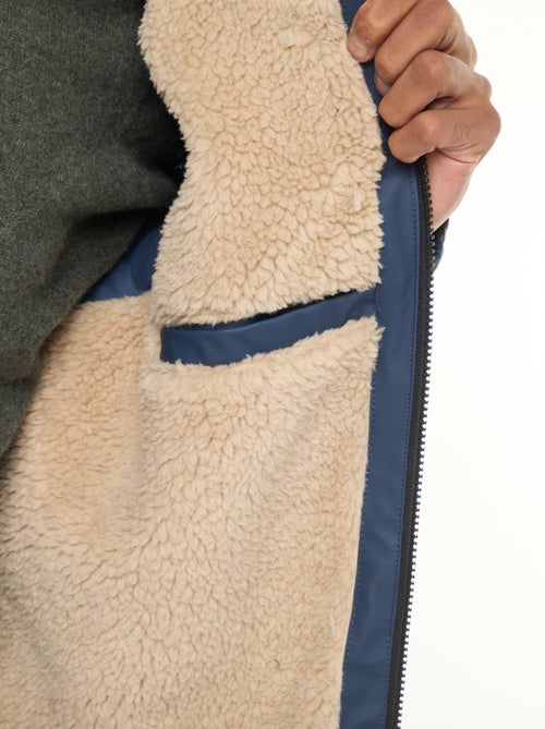 Parka comprida repelente de água com capuz e forro quente - Kiabi