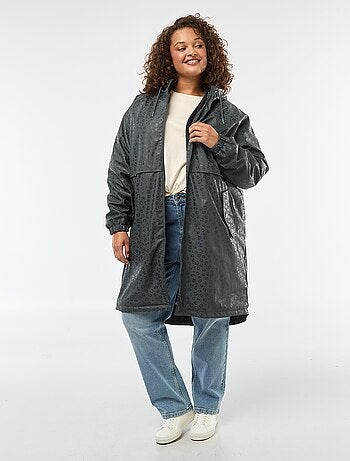Parka de chuva com capuz e forro em pelo sintético