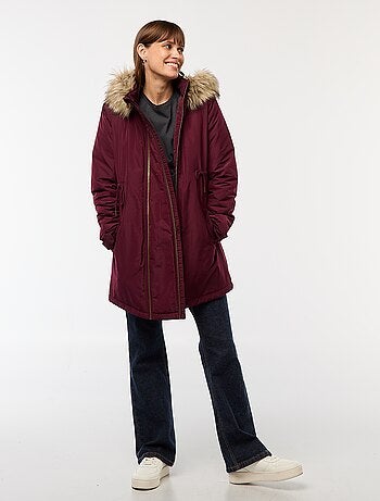 Parka de maternidade com detalhe de transporte de bebê