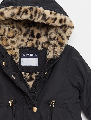 Parka forrado com capuz e pelo sintético