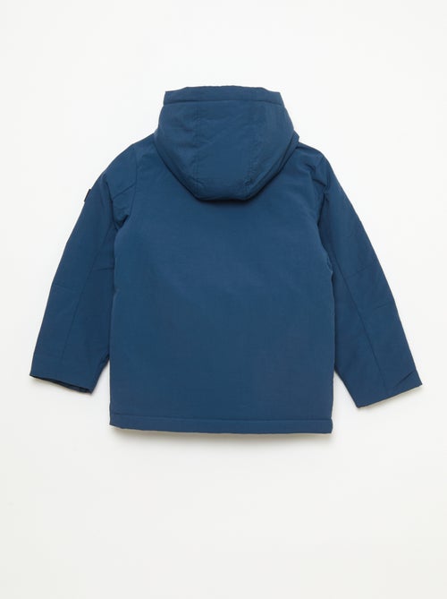 Parka leve com capuz e 2 bolsos de fole com aba - Kiabi