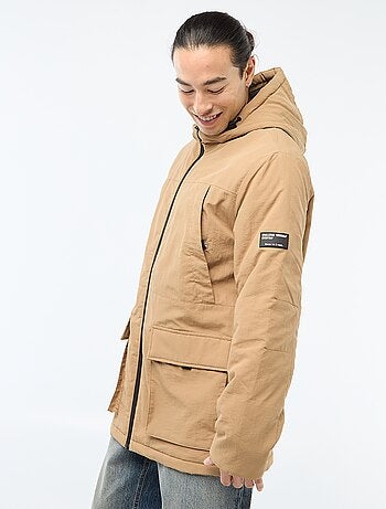 Parka leve com capuz repelente à água