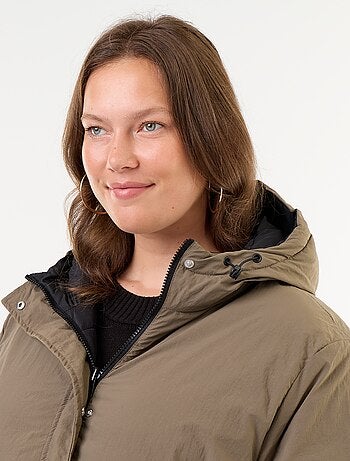 Parka lisa com capuz