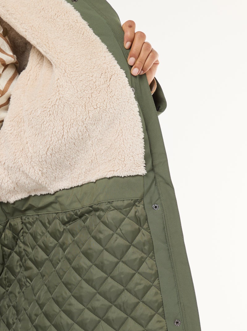 Parka repelente à água com capuz efeito pele de carneiro Verde - Kiabi