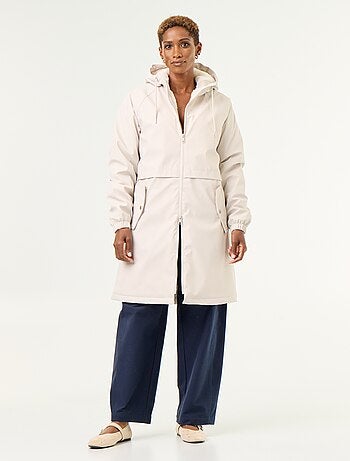 Parka reta forrada em pelo sintético