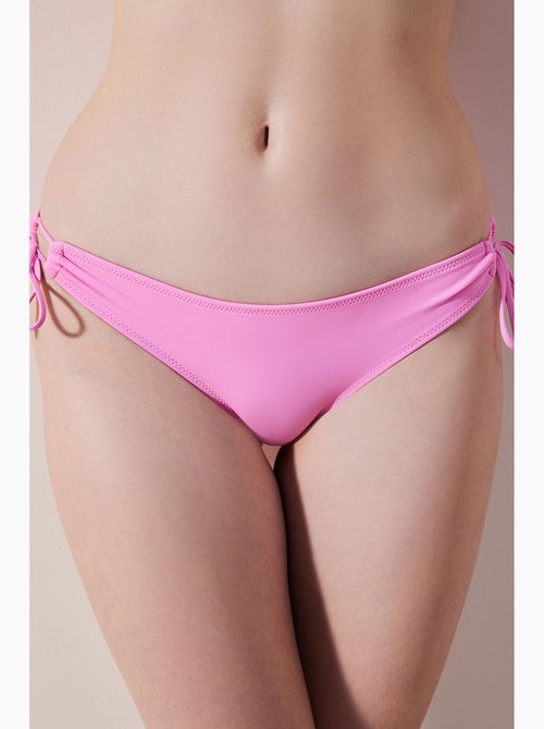 Parte de baixo de biquíni feminina com aro penti - Kiabi Parte de baixo de biquíni feminina com aro penti - Kiabi