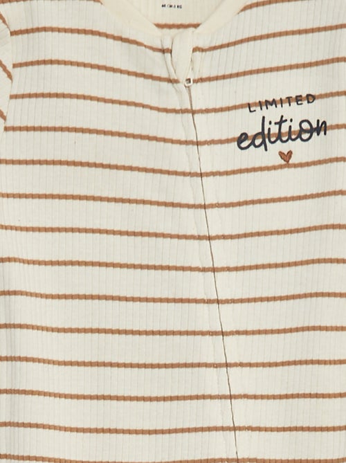 Pijama babygro leve nervurado - Kiabi Pijama babygro leve nervurado - Kiabi