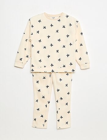 Pijama comprido e quente com padrão