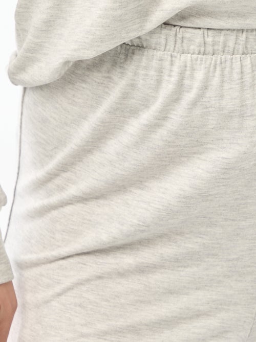 Pijama comprido em malha macia stretch - 2 peças - Kiabi Pijama comprido em malha macia stretch - 2 peças - Kiabi