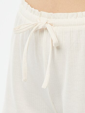 Pijama curto de 2 peças em malha nervurada