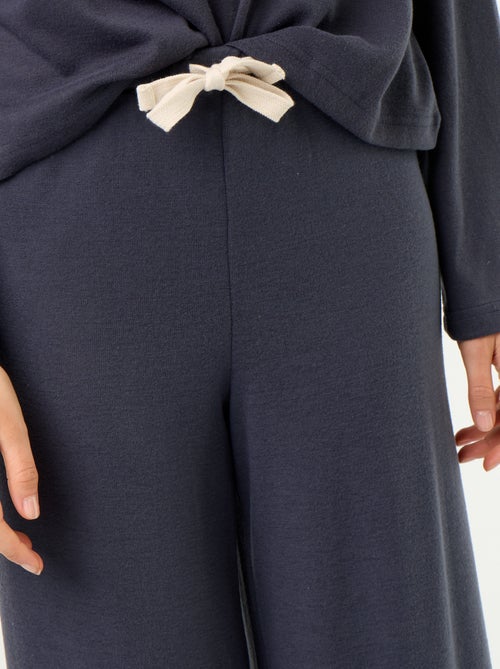 Pijama de 2 peças - Sweat + calças - Kiabi Pijama de 2 peças - Sweat + calças - Kiabi