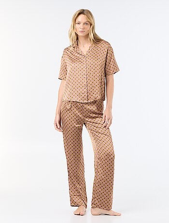 Pijama de cetim estampado