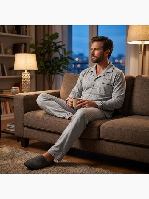 Pijama Homem Comprido Botões Gola Camisa OZABI Suave - Kiabi Pijama Homem Comprido Botões Gola Camisa OZABI Suave - Kiabi