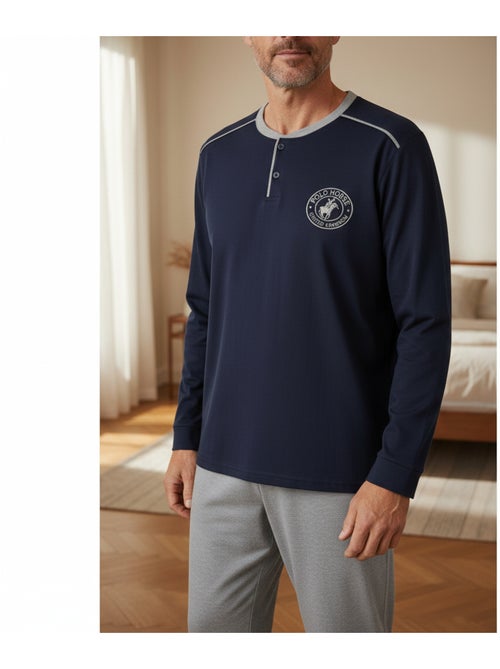 Pijama homem forrado polar com escudo bordado ozabi - Kiabi Pijama homem forrado polar com escudo bordado ozabi - Kiabi
