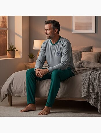 Pijama homem forrado polar com escudo bordado ozabi