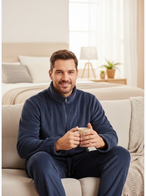 Pijama Homem Inverno Polar Macio ZIP - Kiabi Pijama Homem Inverno Polar Macio ZIP - Kiabi