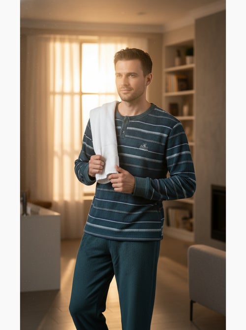 Pijama Homem Inverno Polar Suave ADVENTURE J2565 - Kiabi Pijama Homem Inverno Polar Suave ADVENTURE J2565 - Kiabi