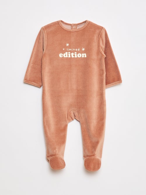 Pijama polar com pés e desenho à frente - Kiabi