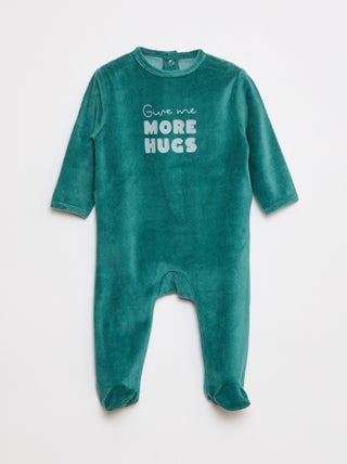 Pijama polar com pés e desenho à frente