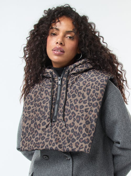 Plastrão com capuz e gola com zíper - Kiabi