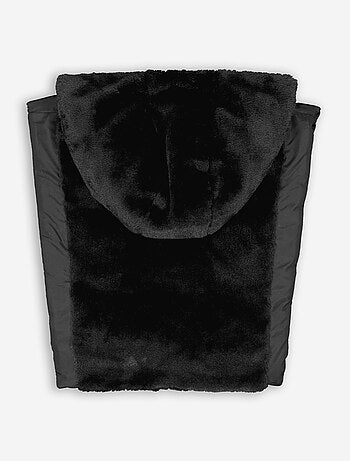 Plastrão com capuz