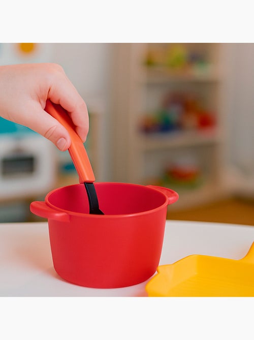 Play conjunto de cozinha infantil de 13 peças com panelas, frigideira, escorredor e utensílios - Kiabi