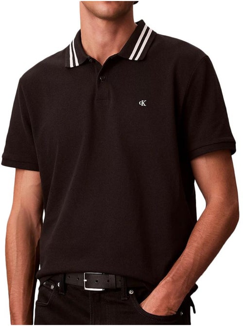 Polo Calvin Klein Jeans Piqué Preto para Homem - Kiabi Polo Calvin Klein Jeans Piqué Preto para Homem - Kiabi