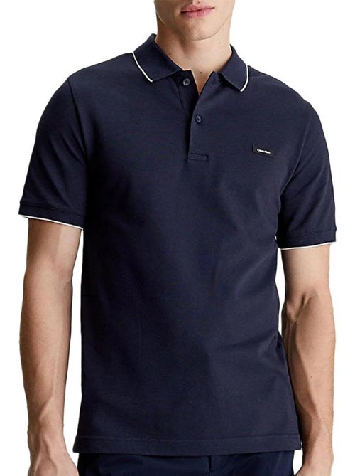 Polo Calvin Klein Jeans Piqué Tippin para Homem Azul Marinho - Kiabi Polo Calvin Klein Jeans Piqué Tippin para Homem Azul Marinho - Kiabi