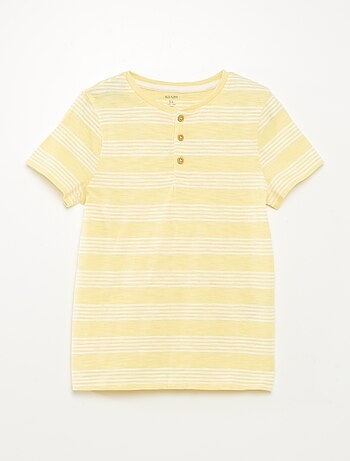 Polo com gola tunisina